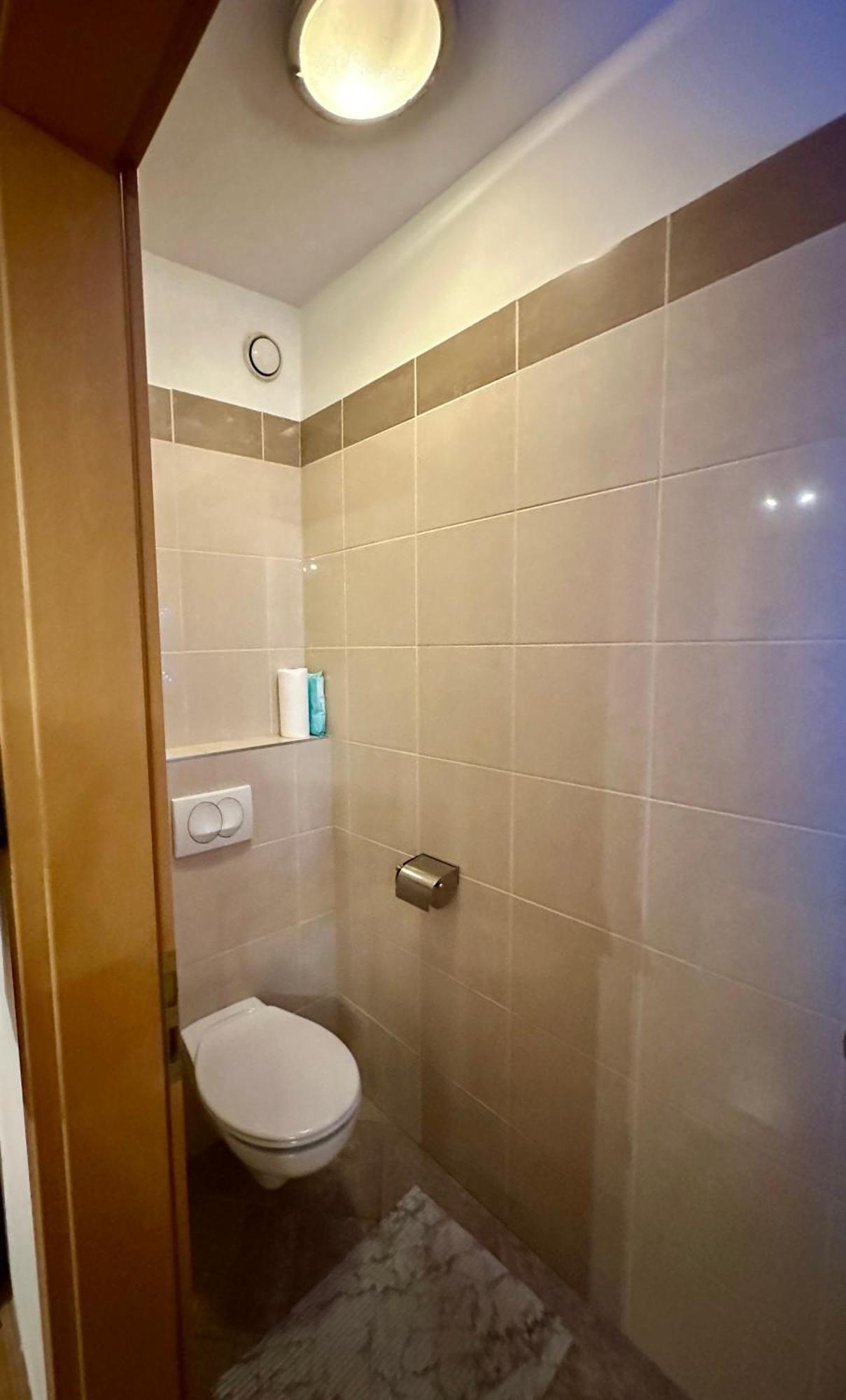 City Center Apartment With Balcony Budapest Eksteriør bilde