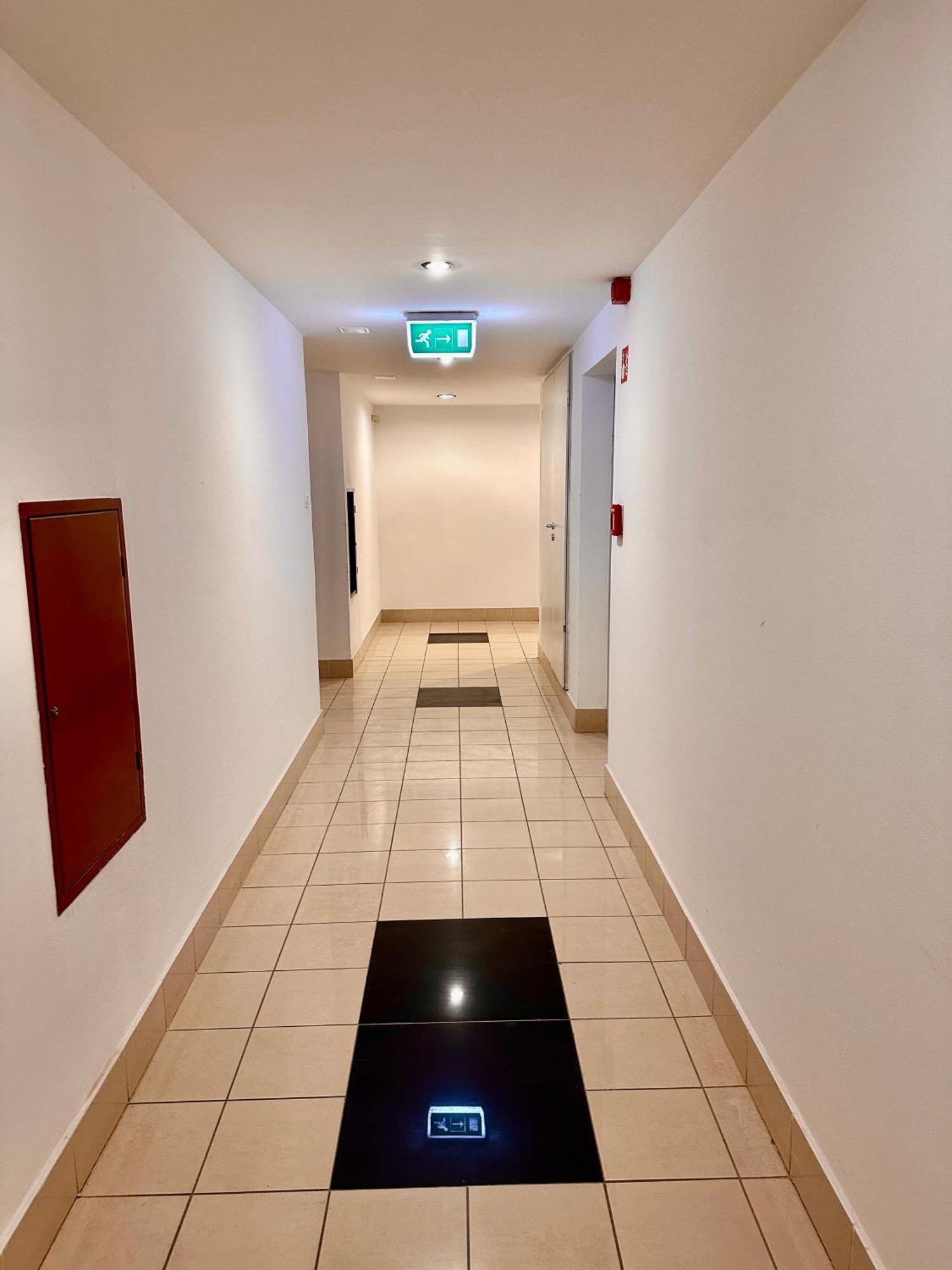 City Center Apartment With Balcony Budapest Eksteriør bilde